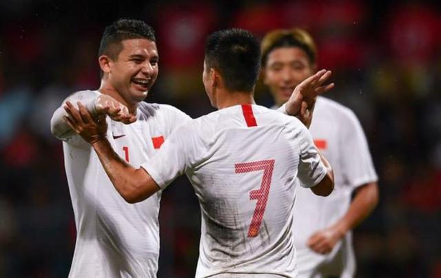  勒沃库森锋线全面开花，四比零大胜脱离降级区  